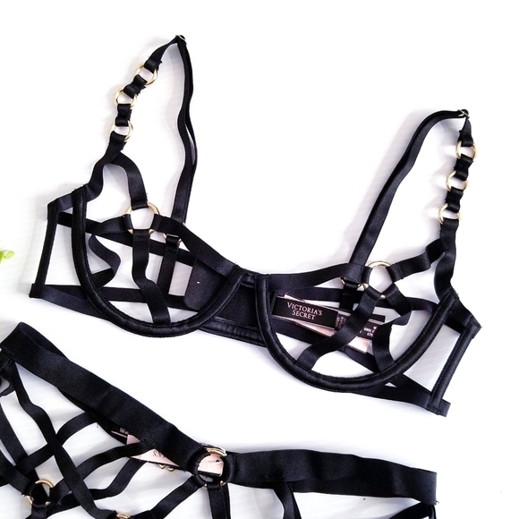 VICTORIA'S SECRET Black Strappy Harness Super Sexy Bra & Garther Belt 2 Pc Set - Picture 6 of 11